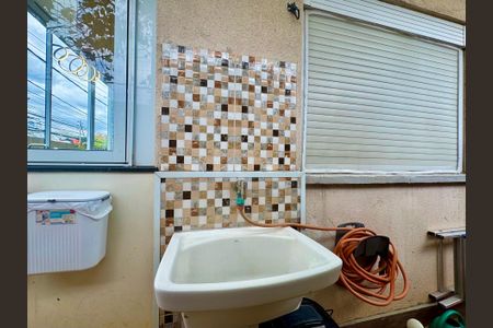 Apartamento à venda com 110m², 2 quartos e 1 vagaÁrea de Serviço