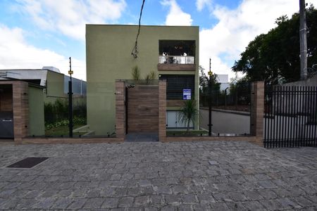 Apartamento para alugar com 55m², 2 quartos e 1 vagaFachada com Placa