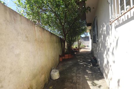 Casa à venda com 450m², 3 quartos e 2 vagasQuintal