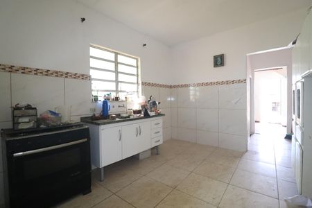 Casa à venda com 450m², 3 quartos e 2 vagasCozinha