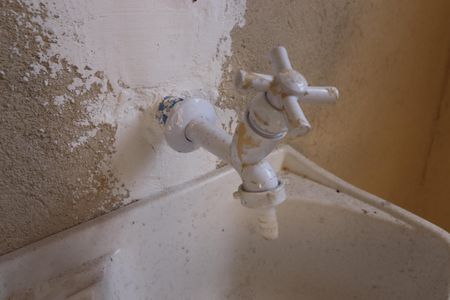 Casa à venda com 450m², 3 quartos e 2 vagasBanheiro de serviço