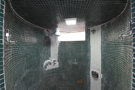 Casa para alugar com 200m², 4 quartos e 2 vagasBanheiro de Serviço