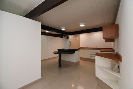 Casa para alugar com 200m², 4 quartos e 2 vagasCozinha