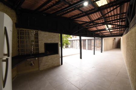 Casa para alugar com 200m², 4 quartos e 2 vagasÁrea externa - Churrasqueira