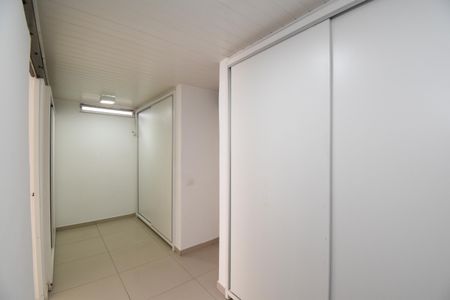 Closet de casa para alugar com 4 quartos, 200m² em Jardim Social, Curitiba
