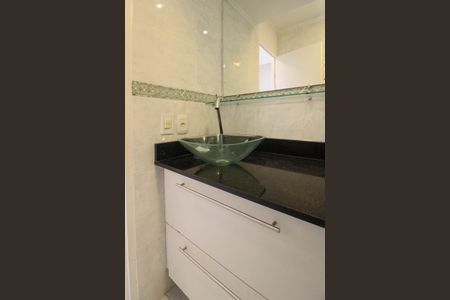 Apartamento para alugar com 69m², 3 quartos e 2 vagas Apartamento para alugar com 69m², 3 quartos e 2 vagasBanheiro