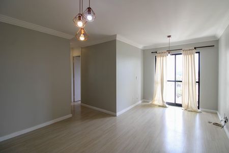 Sala  de apartamento para alugar com 3 quartos, 69m² em Vila Sonia, São Paulo