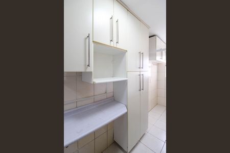 Apartamento para alugar com 69m², 3 quartos e 2 vagas Apartamento para alugar com 69m², 3 quartos e 2 vagasCozinha