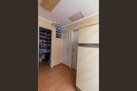 ÁREA DE SERVIÇO de casa à venda com 4 quartos, 570m² em Parque Taquaral, Campinas
