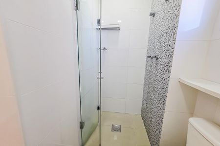 Apartamento para alugar com 76m², 1 quarto e 2 vagas Apartamento para alugar com 76m², 1 quarto e 2 vagasBanheiro da Suíte