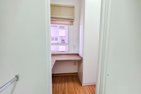 Apartamento para alugar com 76m², 1 quarto e 2 vagas Apartamento para alugar com 76m², 1 quarto e 2 vagasCloset