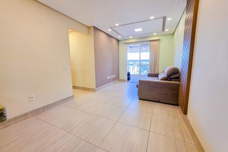 Sala de apartamento para alugar com 2 quartos, 76m² em Campestre, Santo André