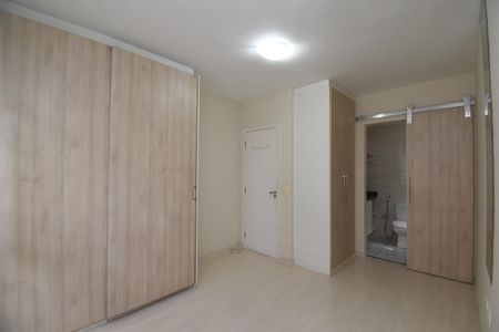 Apartamento para alugar com 102m², 3 quartos e 1 vagaSuíte