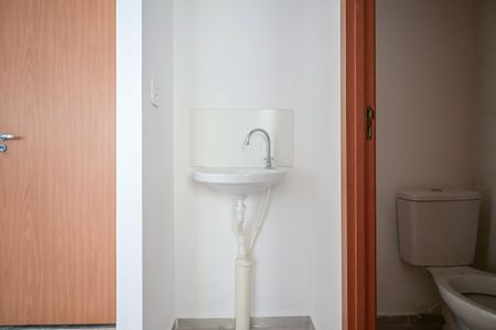 Apartamento para alugar com 38m², 2 quartos e sem vagaBanheiro