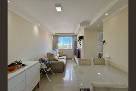 Sala  de apartamento à venda com 2 quartos, 43m² em Santo Amaro, São Paulo