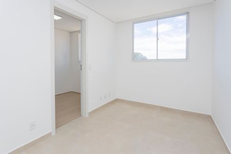 Sala de apartamento à venda com 2 quartos, 34m² em Usina Piratininga, São Paulo