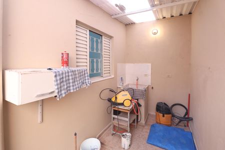 Casa para alugar com 75m², 2 quartos e sem vagaÁrea de Serviço