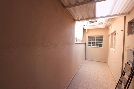 Casa para alugar com 75m², 2 quartos e sem vagaÁrea de Serviço