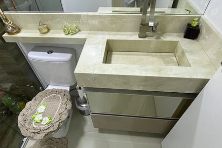 Apartamento à venda com 53m², 2 quartos e 1 vagaBanheiro social 