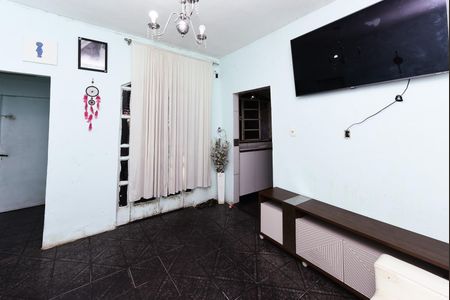 Casa à venda com 170m², 2 quartos e sem vaga Casa à venda com 170m², 2 quartos e sem vagaSala