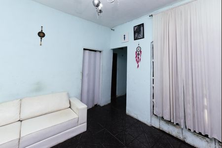 Casa à venda com 170m², 2 quartos e sem vaga Casa à venda com 170m², 2 quartos e sem vagaSala