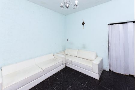 Casa à venda com 170m², 2 quartos e sem vaga Casa à venda com 170m², 2 quartos e sem vagaSala