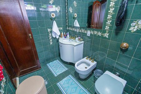 Casa para alugar com 450m², 5 quartos e 4 vagassuite