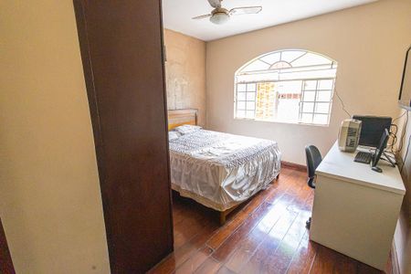 Casa para alugar com 450m², 5 quartos e 4 vagasquarto 3