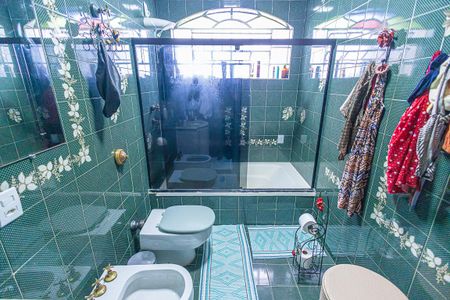 Casa para alugar com 450m², 5 quartos e 4 vagassuite