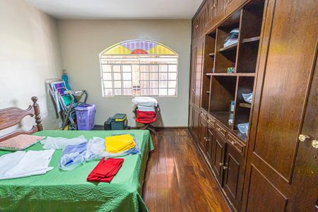 Casa para alugar com 450m², 5 quartos e 4 vagasquarto 2