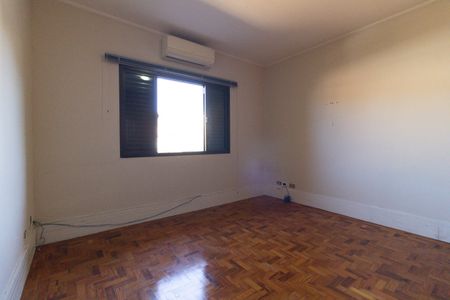 Casa para alugar com 220m², 3 quartos e 4 vagasQuarto 2