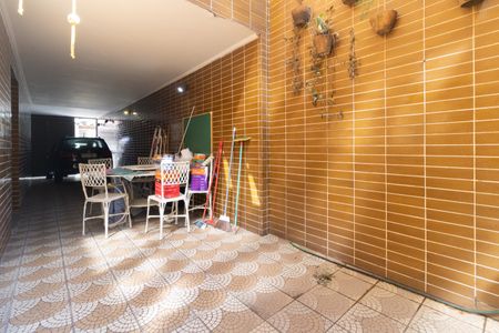 Casa para alugar com 220m², 3 quartos e 4 vagasQuintal 