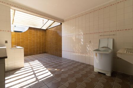 Casa para alugar com 220m², 3 quartos e 4 vagasLavanderia 