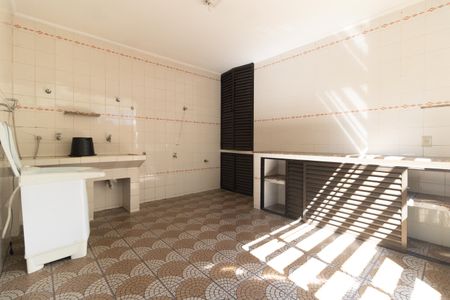 Casa para alugar com 220m², 3 quartos e 4 vagasLavanderia 