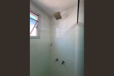 Apartamento à venda com 54m², 2 quartos e 1 vagaDetalhe do Banheiro da Suite