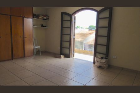 Casa à venda com 205m², 4 quartos e 2 vagasQuarto 3
