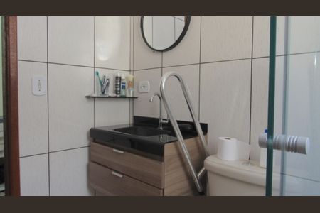 Casa à venda com 205m², 4 quartos e 2 vagasBanheiro da Suíte