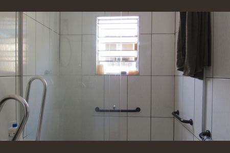 Casa à venda com 205m², 4 quartos e 2 vagasBanheiro da Suíte