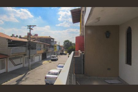 Casa à venda com 205m², 4 quartos e 2 vagasVaranda - Vista