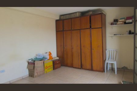 Casa à venda com 205m², 4 quartos e 2 vagasQuarto 3
