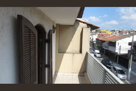 Casa à venda com 205m², 4 quartos e 2 vagasQuarto 3 - Varanda