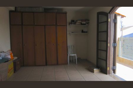 Casa à venda com 205m², 4 quartos e 2 vagasQuarto 3