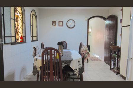 Casa à venda com 205m², 4 quartos e 2 vagasCozinha