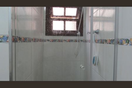 Casa à venda com 205m², 4 quartos e 2 vagasBanheiro 2