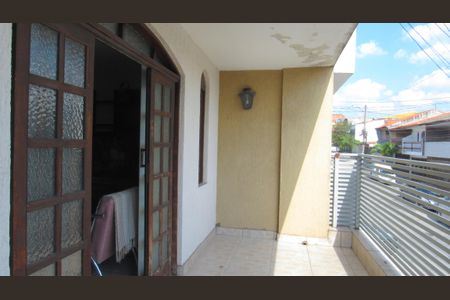 Casa à venda com 205m², 4 quartos e 2 vagasSala - Varanda