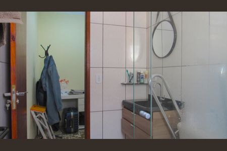 Casa à venda com 205m², 4 quartos e 2 vagasBanheiro da Suíte