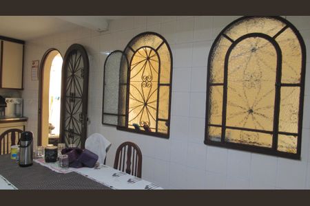 Casa à venda com 205m², 4 quartos e 2 vagasCozinha