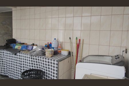 Casa à venda com 205m², 4 quartos e 2 vagasÁrea de Serviço