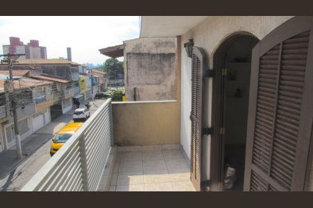 Casa à venda com 205m², 4 quartos e 2 vagasQuarto 3 - Varanda