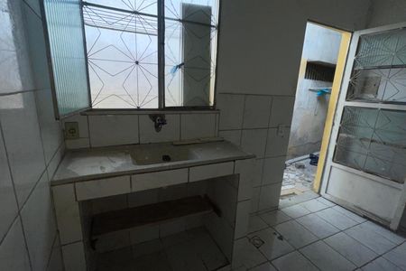 Cozinha de kitnet/studio para alugar com 1 quarto, 59m² em Vila Amelia, Duque de Caxias